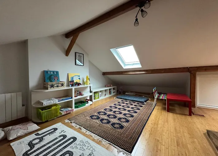 Kaza Blue - Maison Familiale Centre *